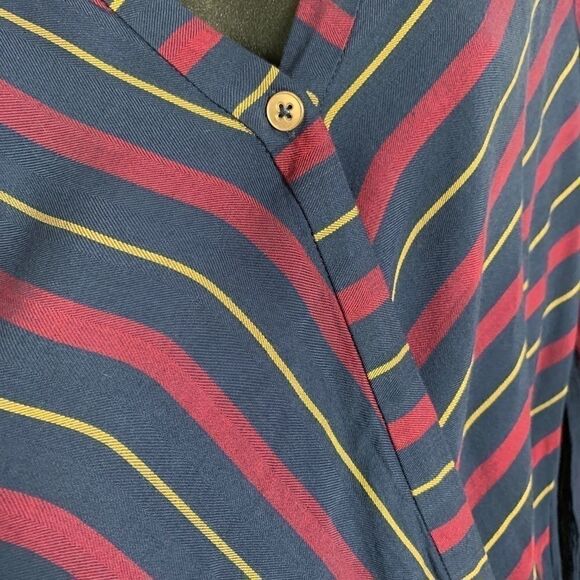 Rw&co Crossover Blouse - Picture 3 of 9